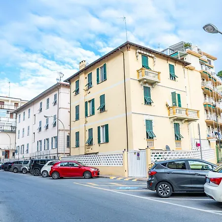 Appartamento Casa Stefi Sunremo - Parcheggio Privato, 500 Mt Dalla